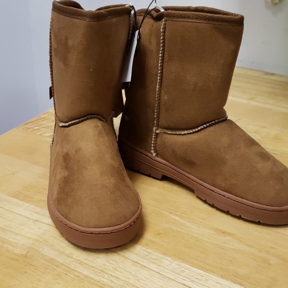 NWT Girls Brown Boots with Cute Bows! - Picture 2 of 4